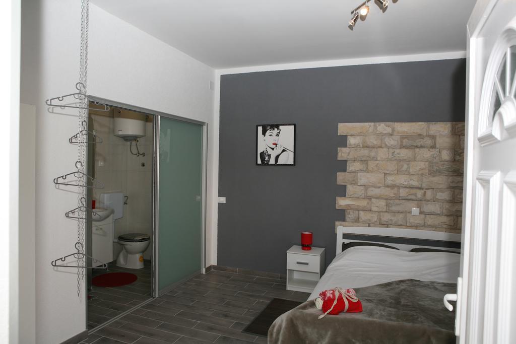 Apartments & Room Dijana トロギール 部屋 写真