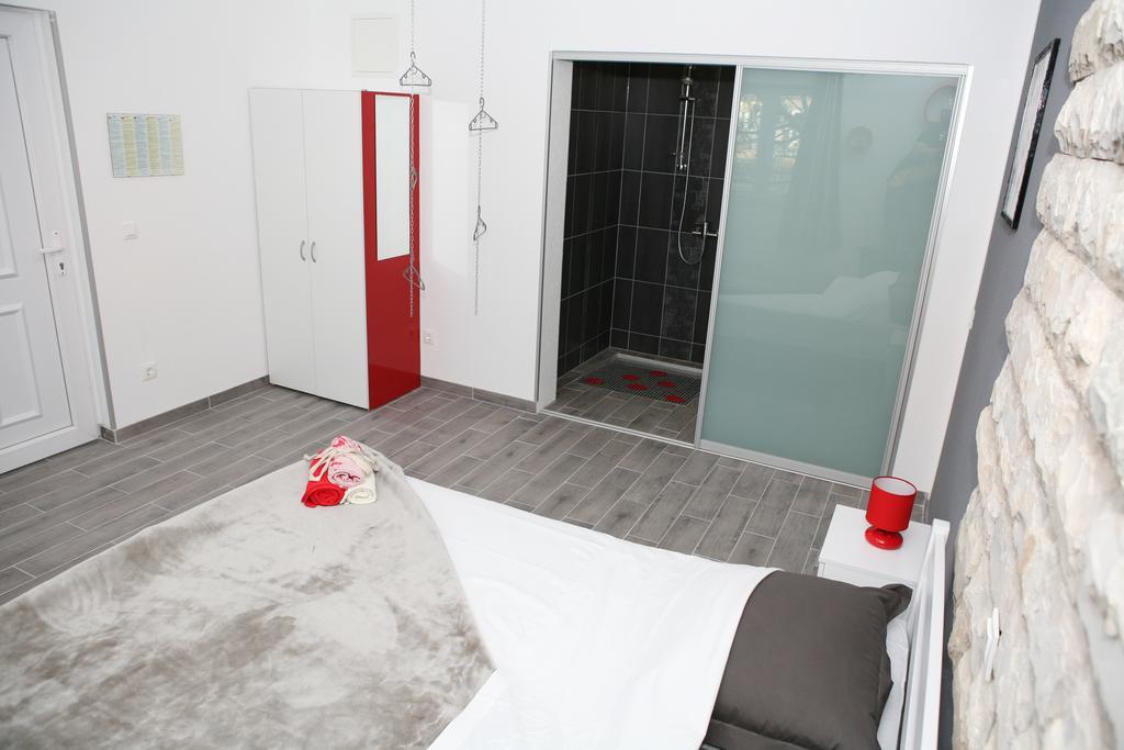 Apartments & Room Dijana トロギール 部屋 写真
