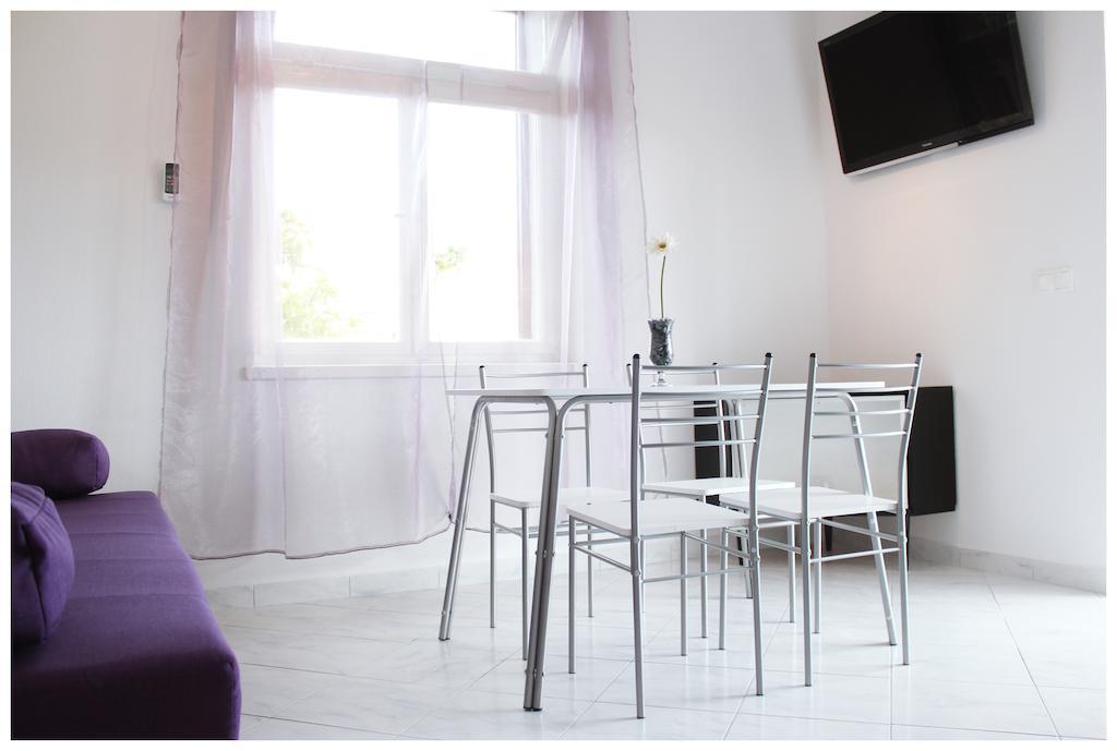 Apartments & Room Dijana トロギール エクステリア 写真